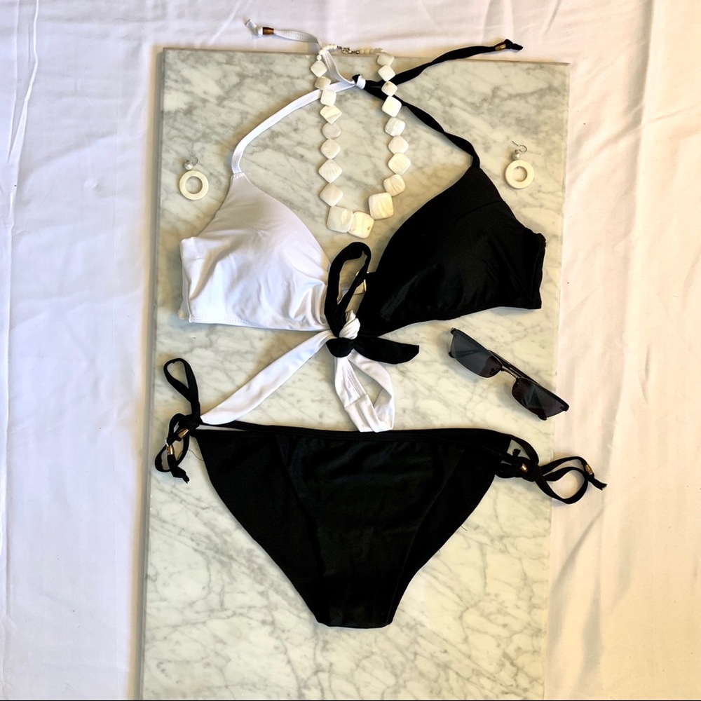 Black Strappy Two Piece Bikini.